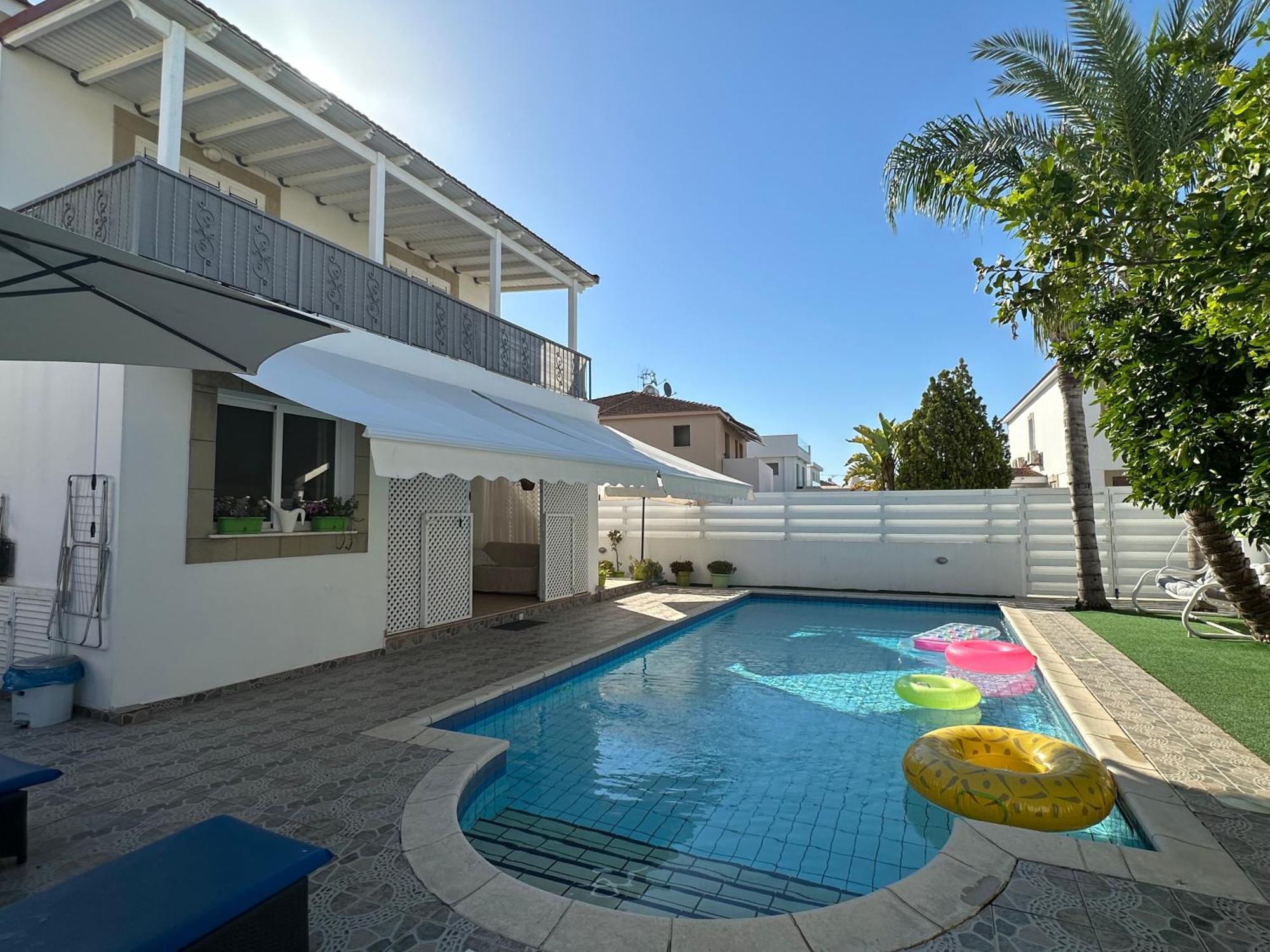 Villa Andy-350 M From The Beach Larnaca Ngoại thất bức ảnh
