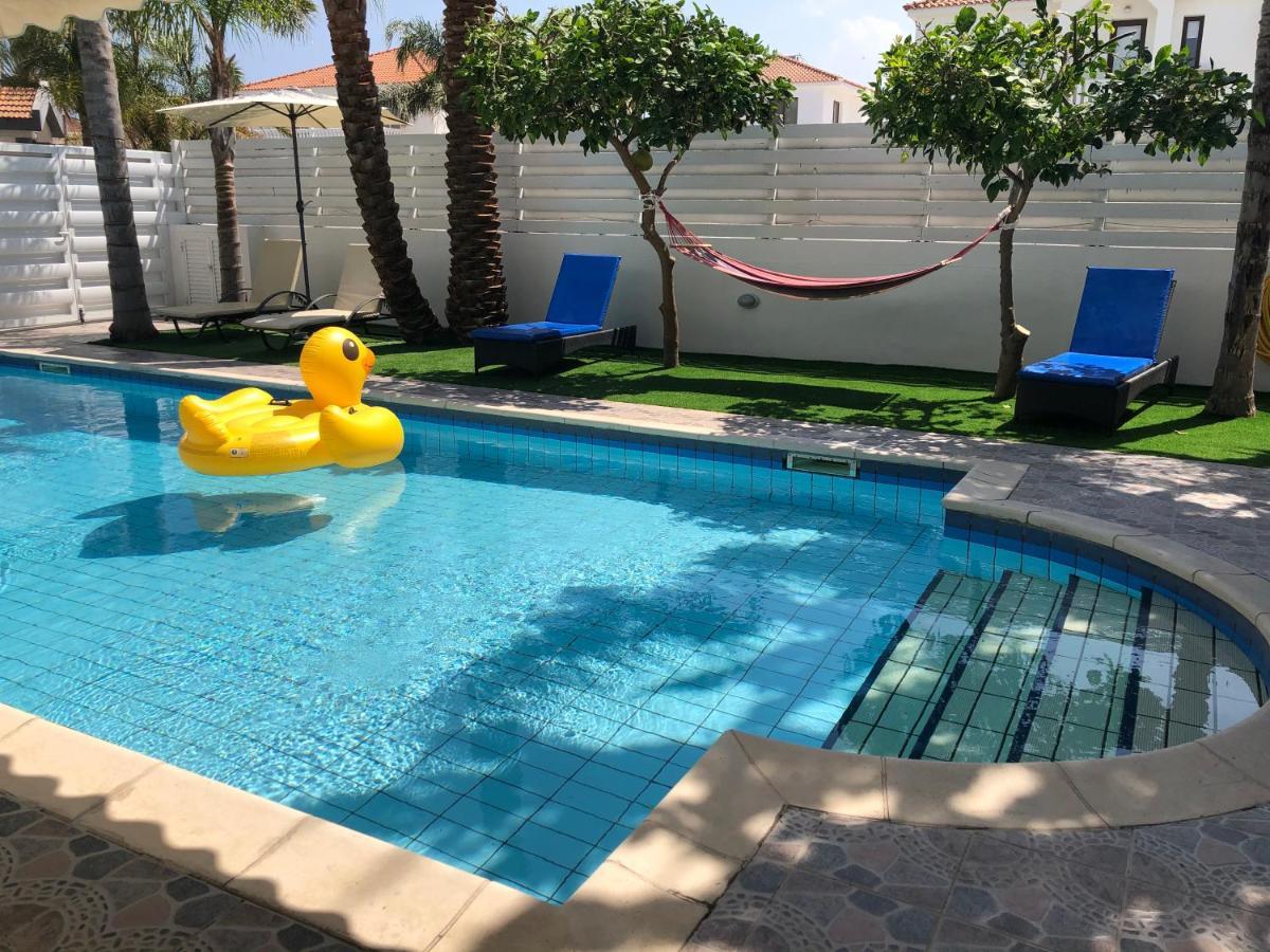Villa Andy-350 M From The Beach Larnaca Ngoại thất bức ảnh